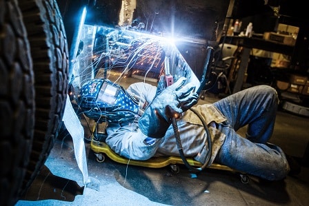 5 Reasons You Shouldn't Install A Truck Body Yourself