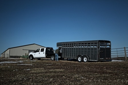 Towing Tips For Your Gooseneck Trailer