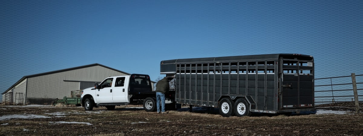 Gooseneck Towing Tips Blog