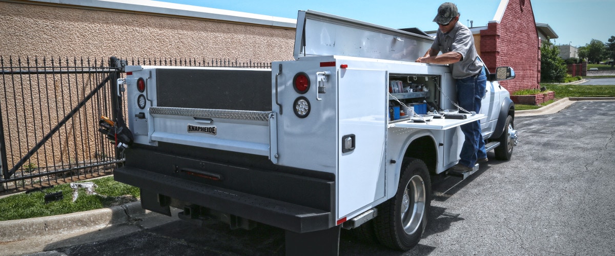 Knapheide underbody tool box discount