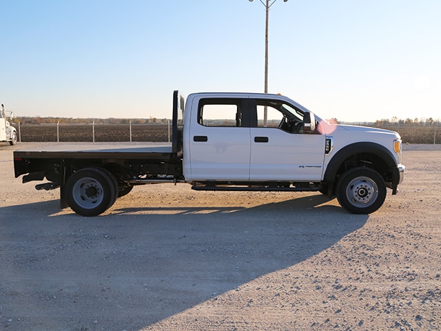Trades Flatbed Gooseneck Body Ford (2) Trades Flatbed Gooseneck Body Ford (2)