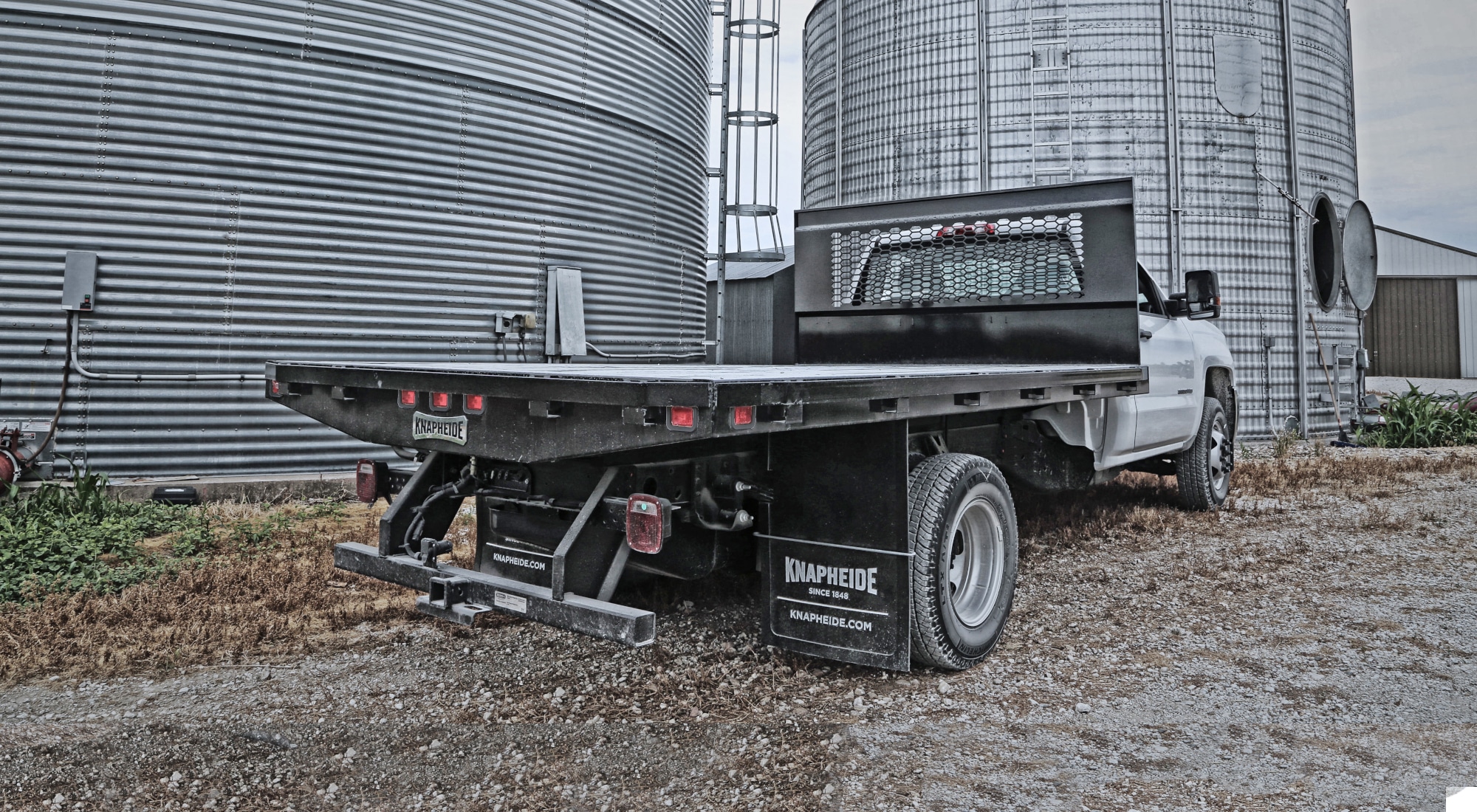 heavy-hauler-junior-flatbed-platform-truck-bed