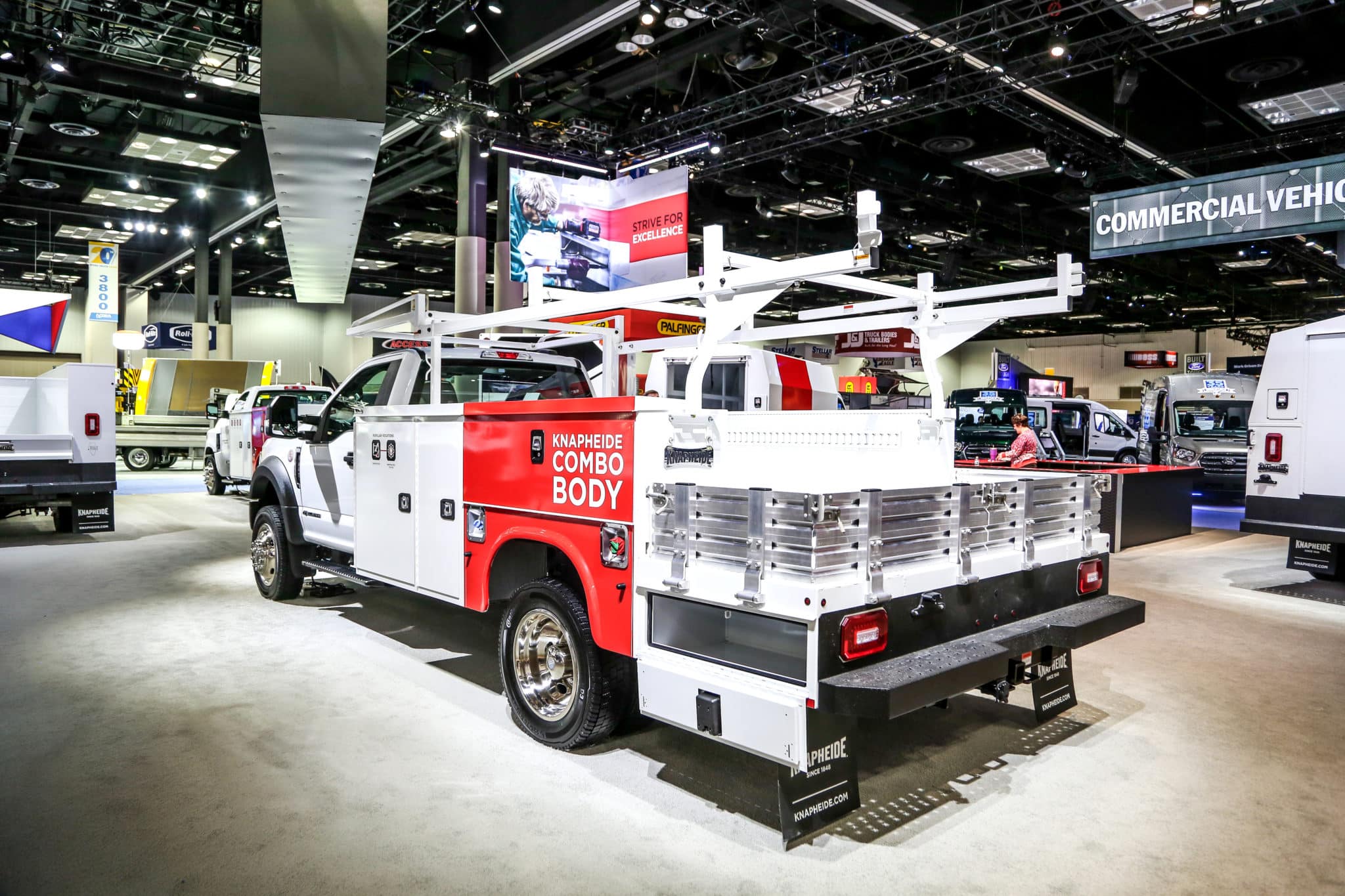 Knapheide’s New Combo Body: A Service and Flatbed Truck Fusion