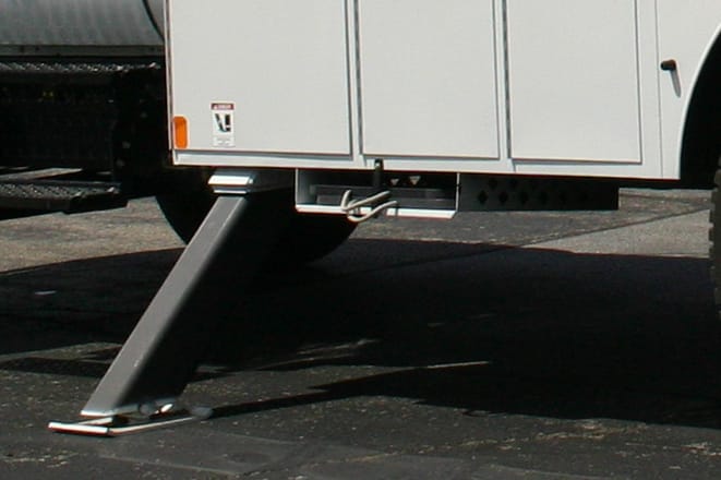 Outrigger Pad Carriers