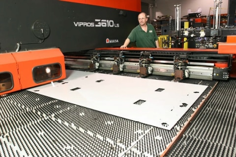 Press Operator 480x320 Press Operator