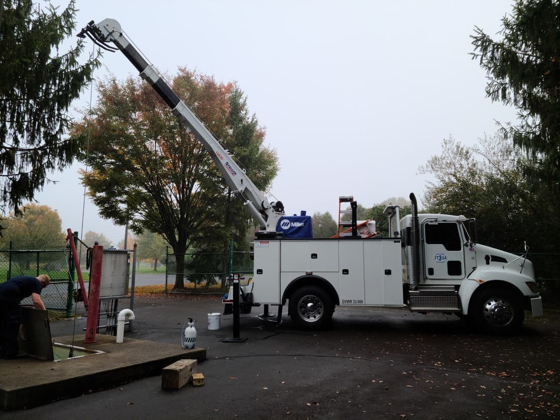 Service and Mechanics Trucks Meet Sewer Infrastructure Demands Knapheide