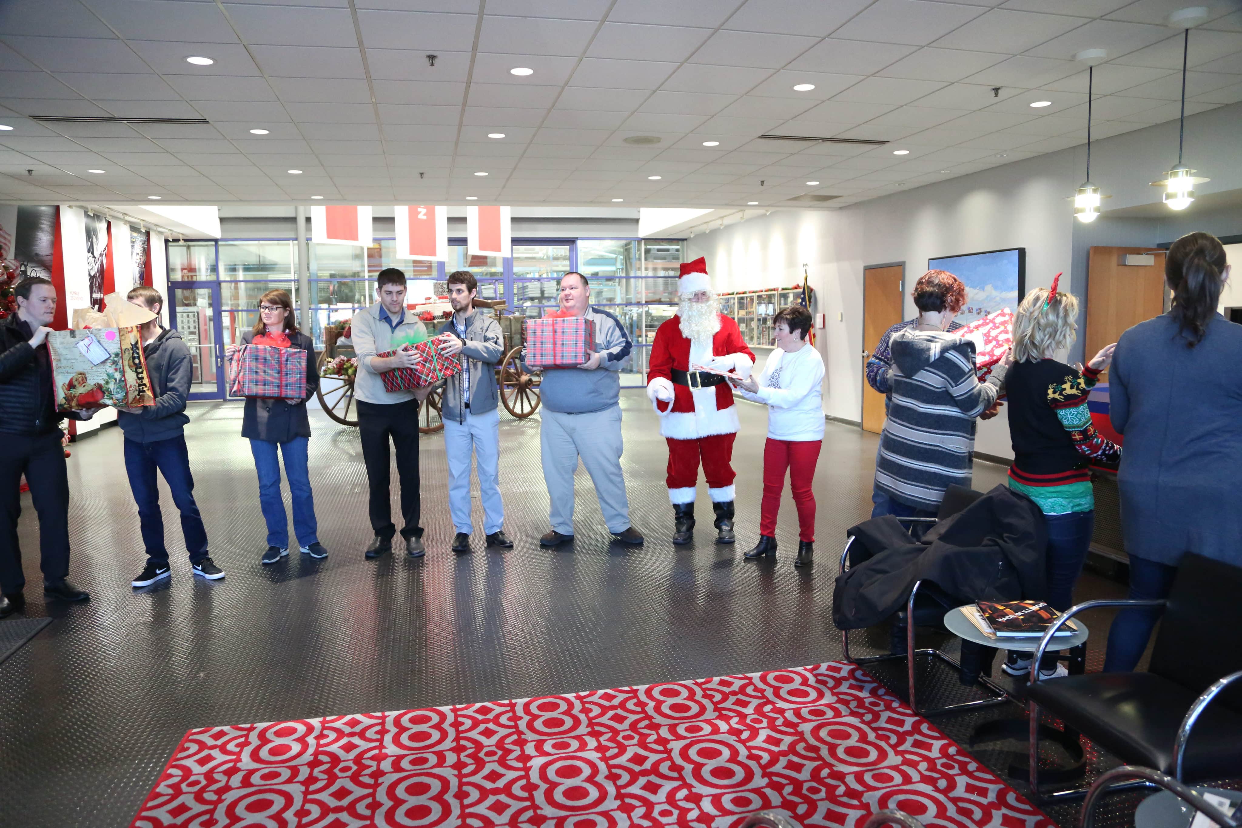 holiday gifts from knapheide employees for local veterans
