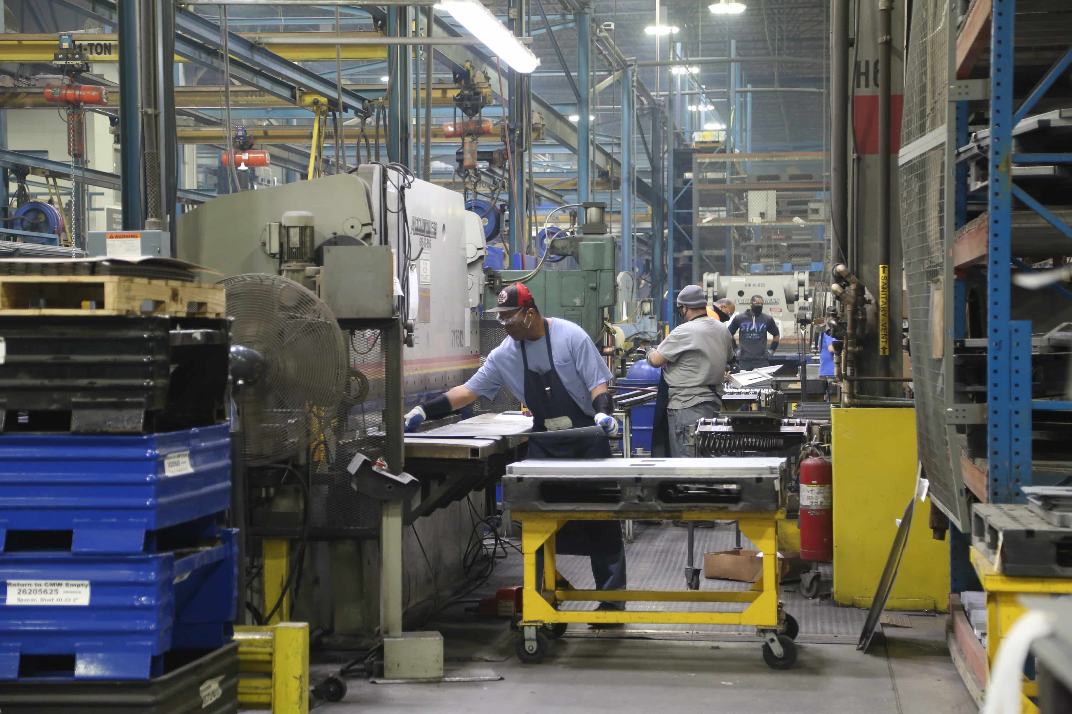 knapheide manufacturing workers