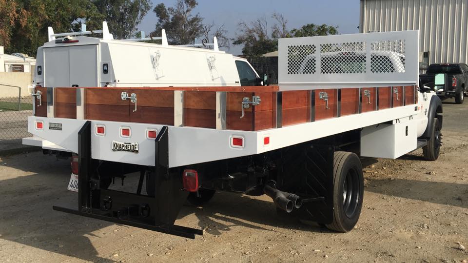 platform truck body with wood sides