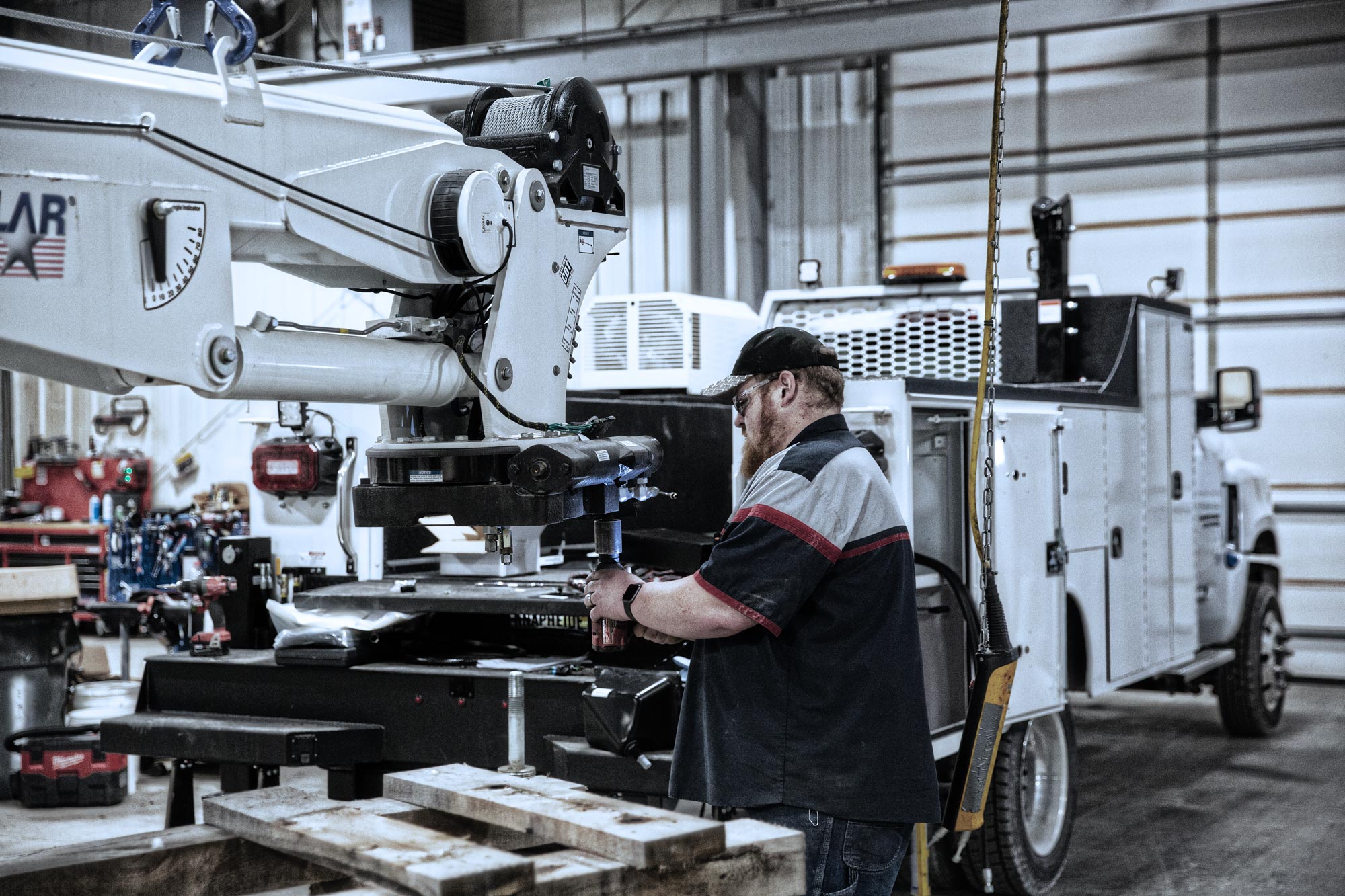ktec crane mechanics truck installation