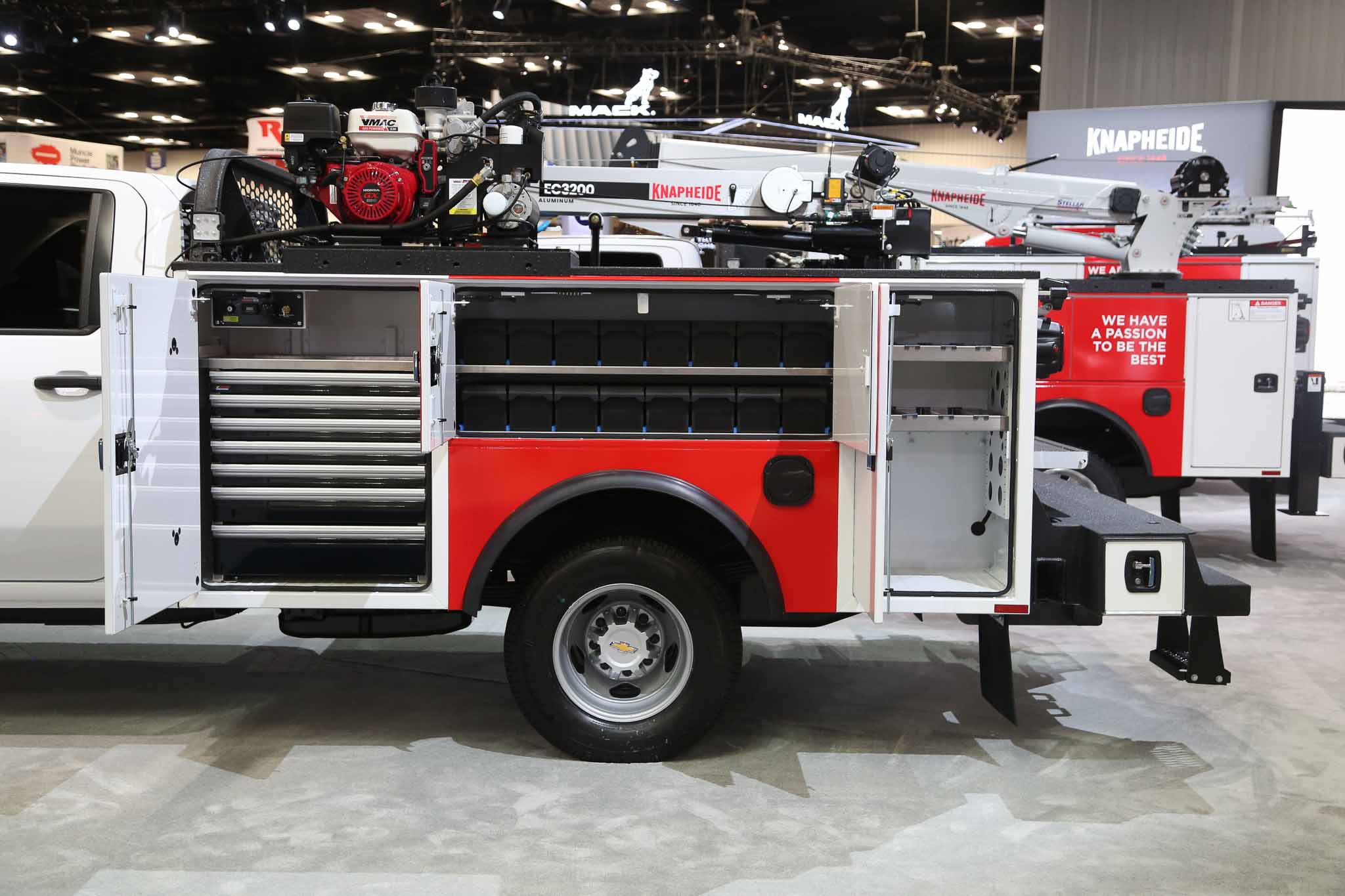 knapheide mechanics truck at industry trade show