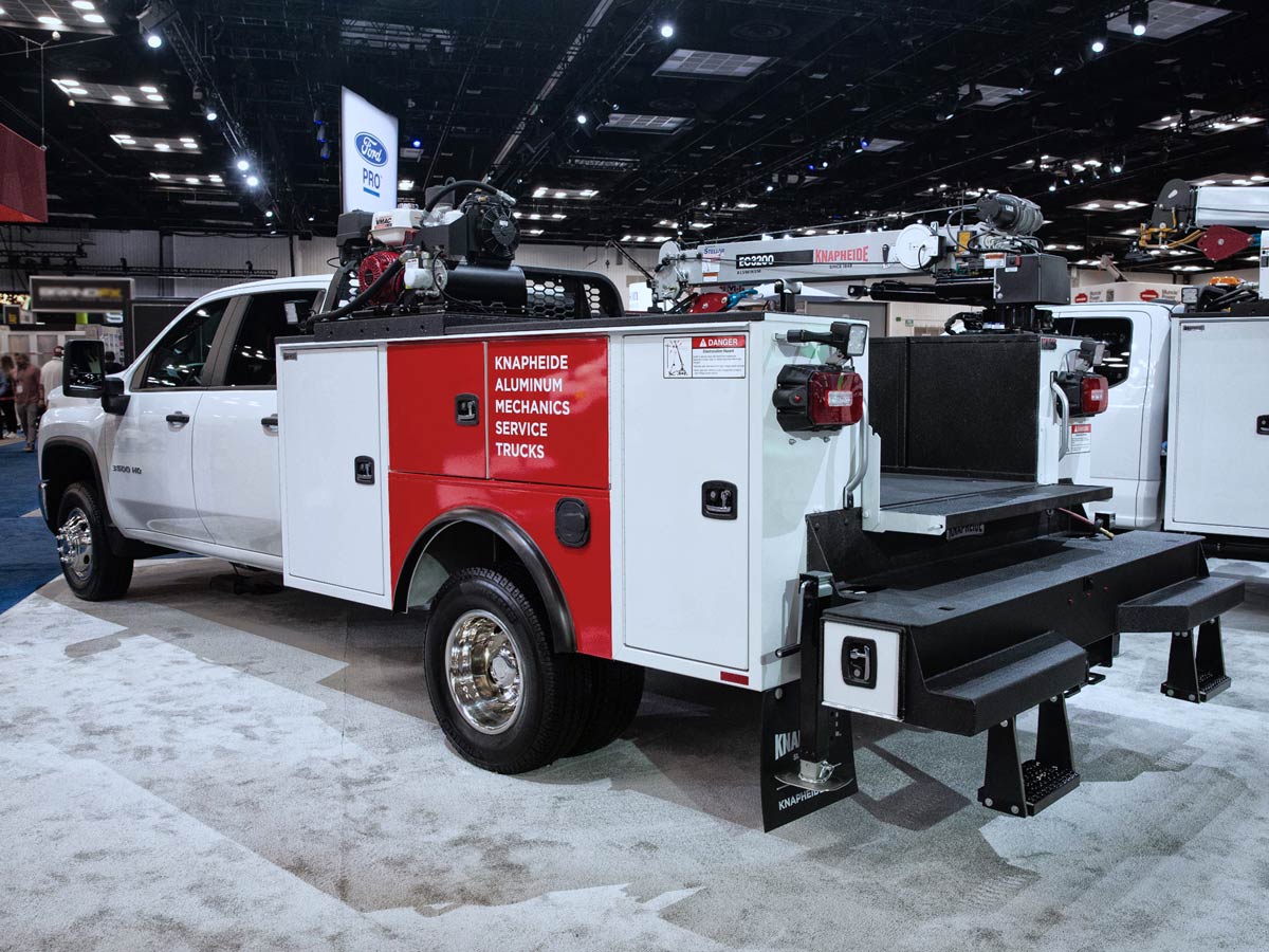 2025 Ford F-350 Chassis Truck Digital Showroom | Burt Watson