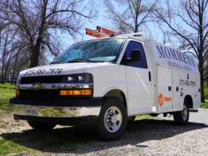 Mommens Heating And Cooling Kuv Van On Jobsite Chevy Express Cutaway Chassis Front