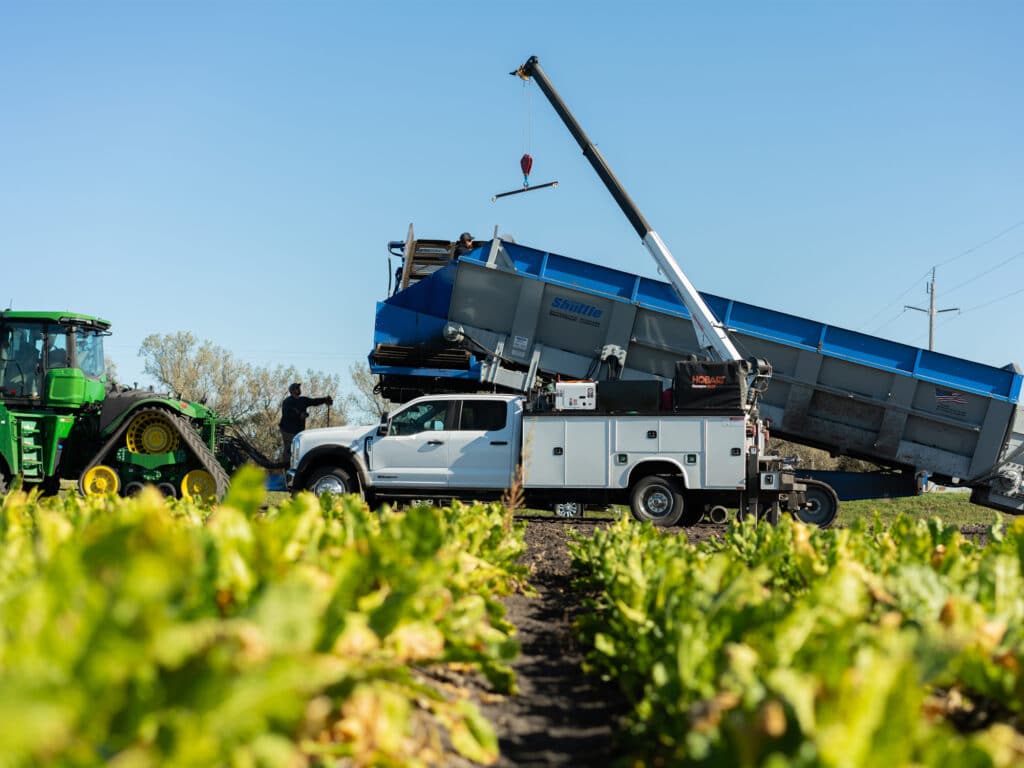 Ron And Nick Adams Farms KMT1 Mechanic Truck Tech Operating Crane