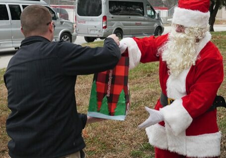 Santa passing along gifts for local veterans