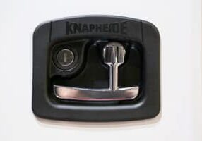 Twist Latch
